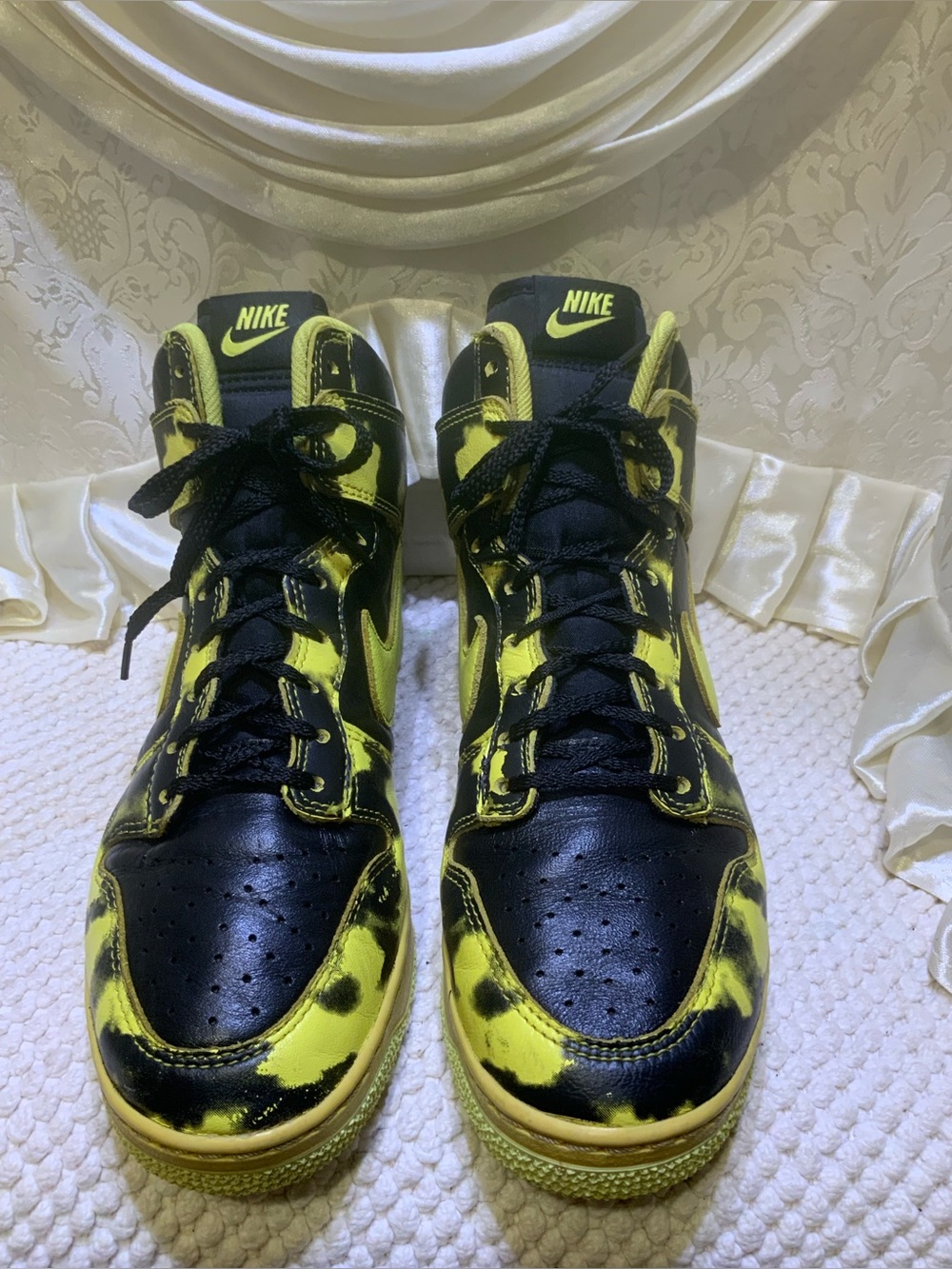 NIKE - Picture 4 of 14